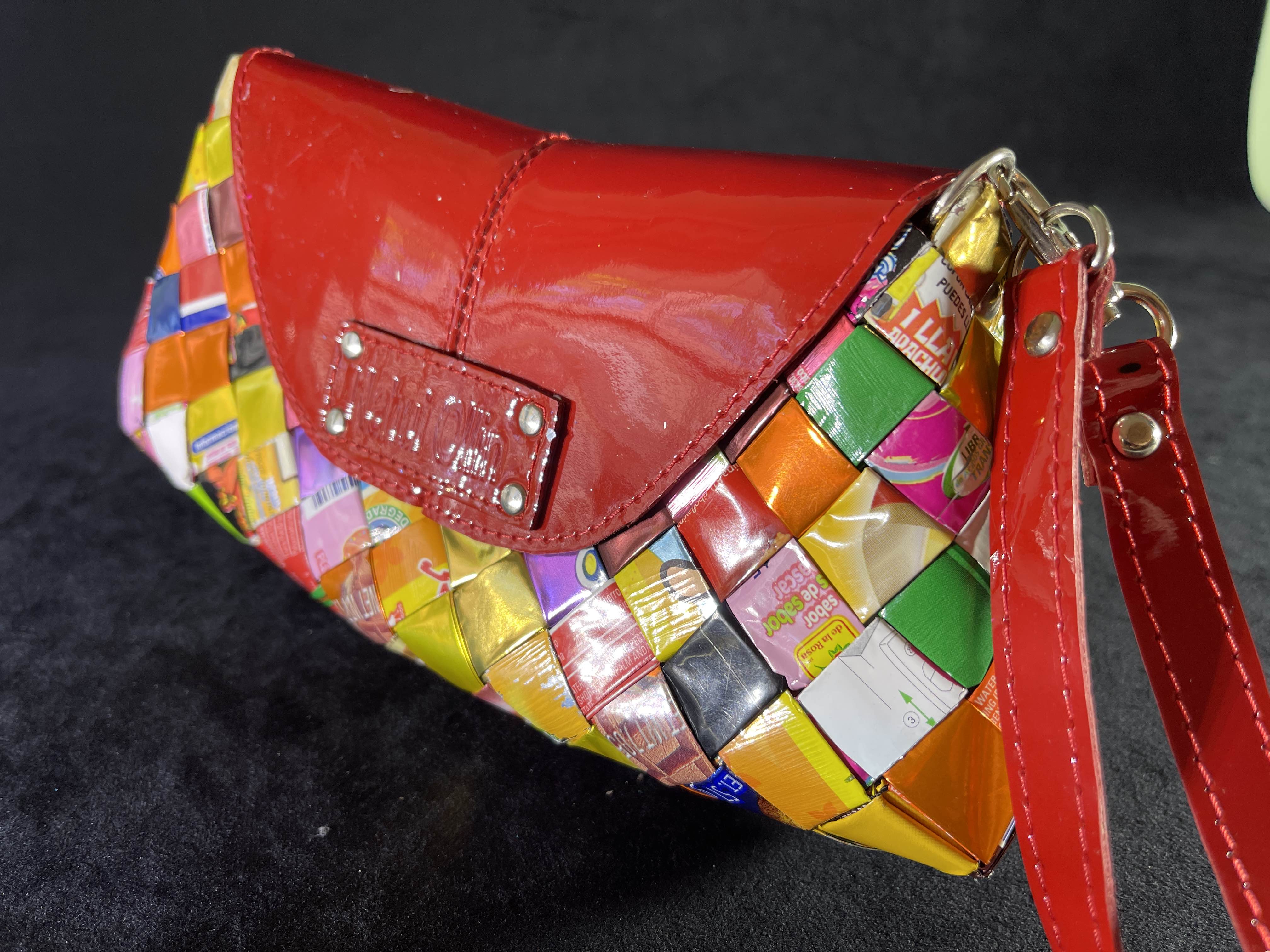 Vintage British Tan M&M Old Fashion Pocketbook Handbag Chic 