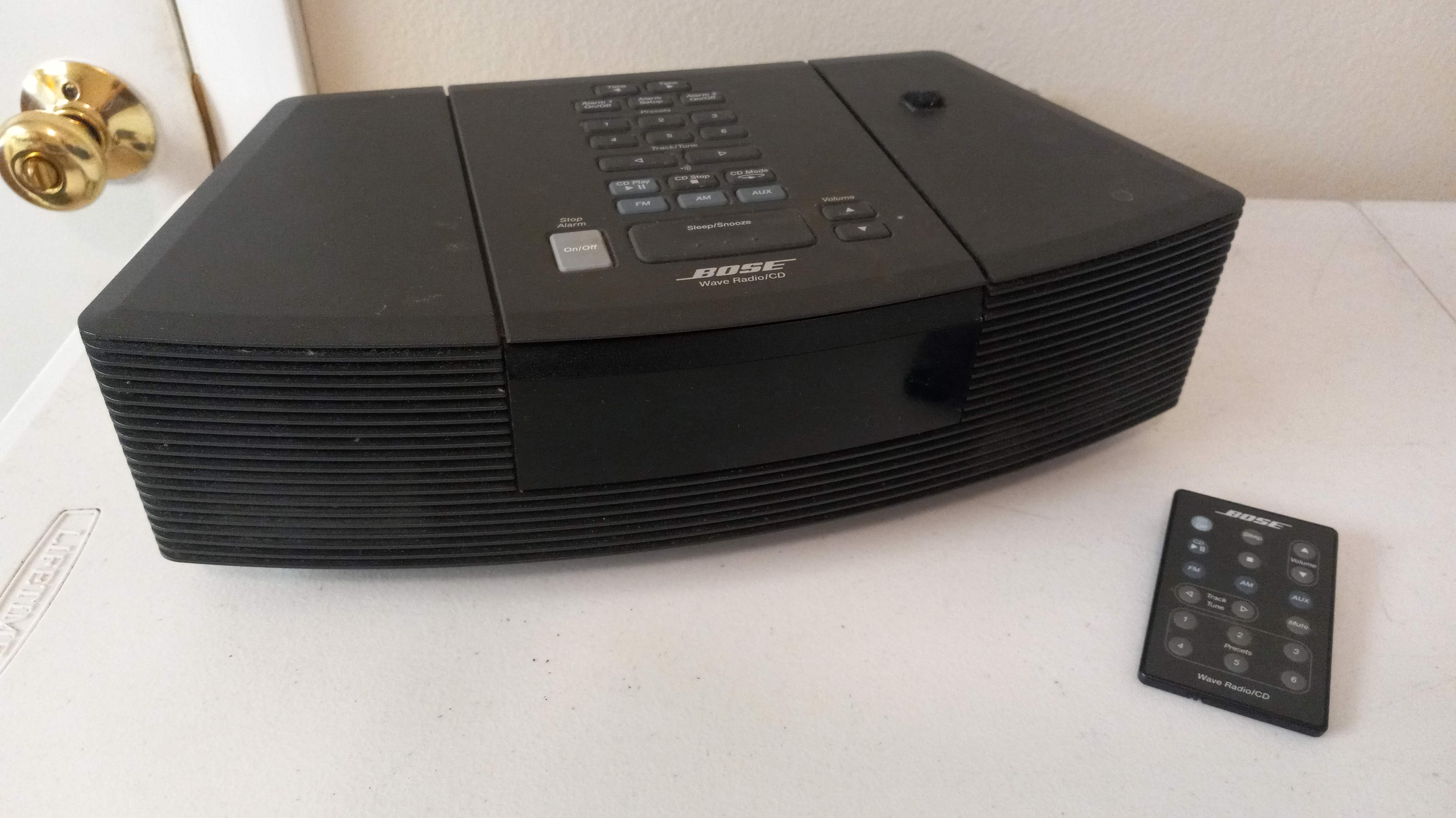 New Bose Wave Radio AWRC-1G Music System w/Remote AM/FM CD Player
