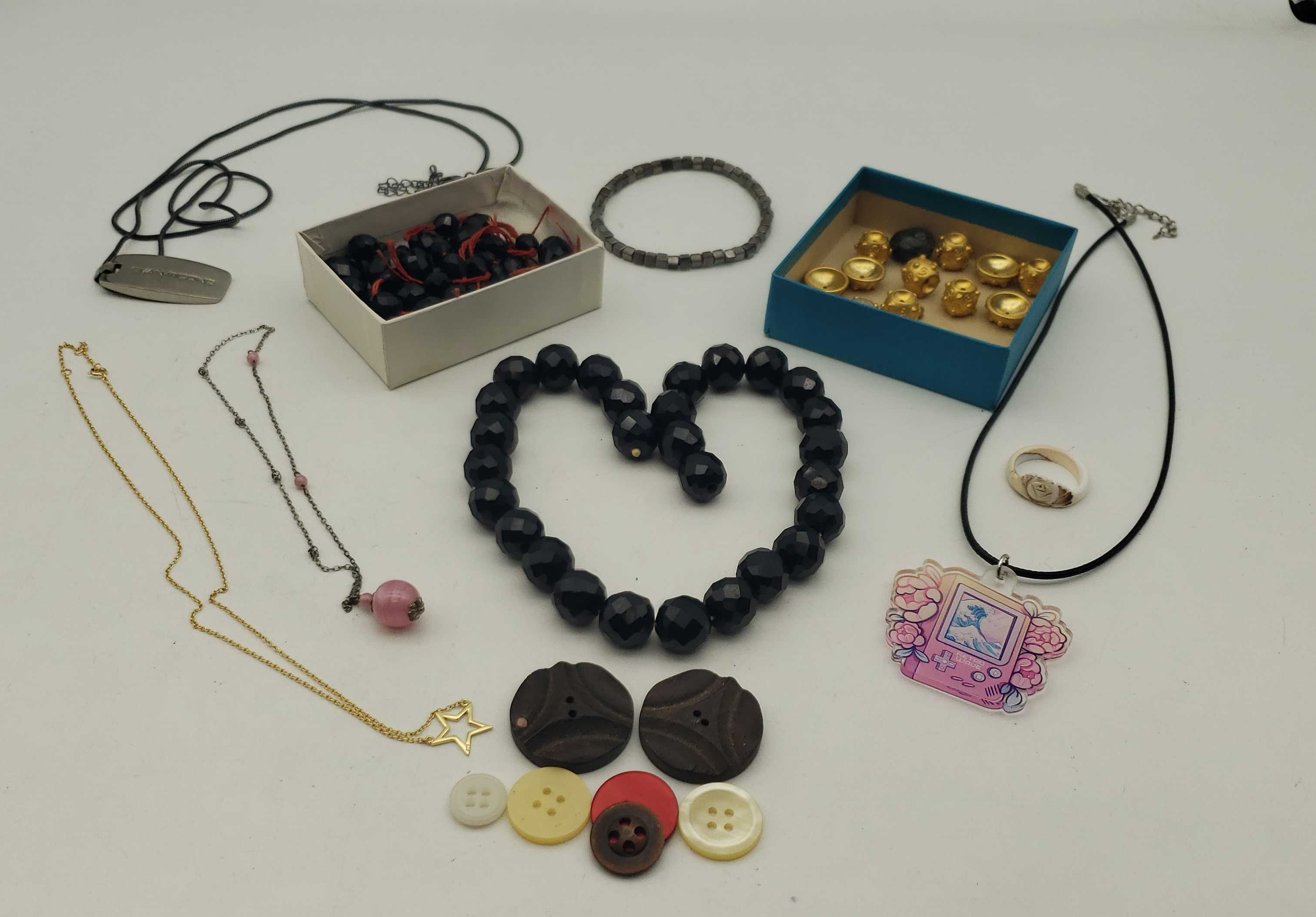 Jewelry/Bead Organizer - - Dala