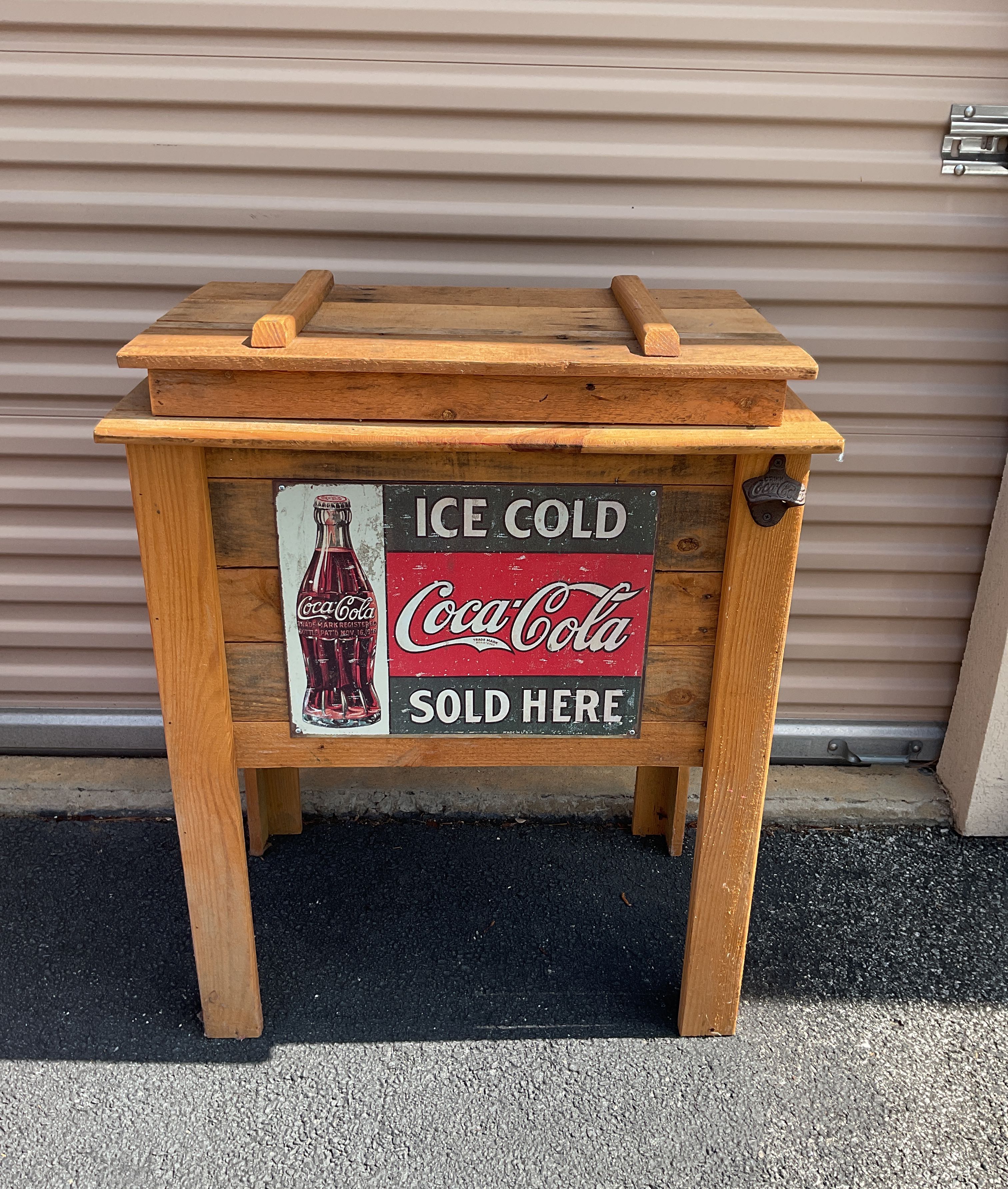Sold at Auction: Vintage Igloo Cooler And Thermos Set