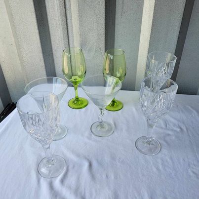 80s-Zig-Zag-Stem-Martini-Glasses-Godinger-Dublin-Wine-Glasses -Moss-Green-Wine-Water-Glasses