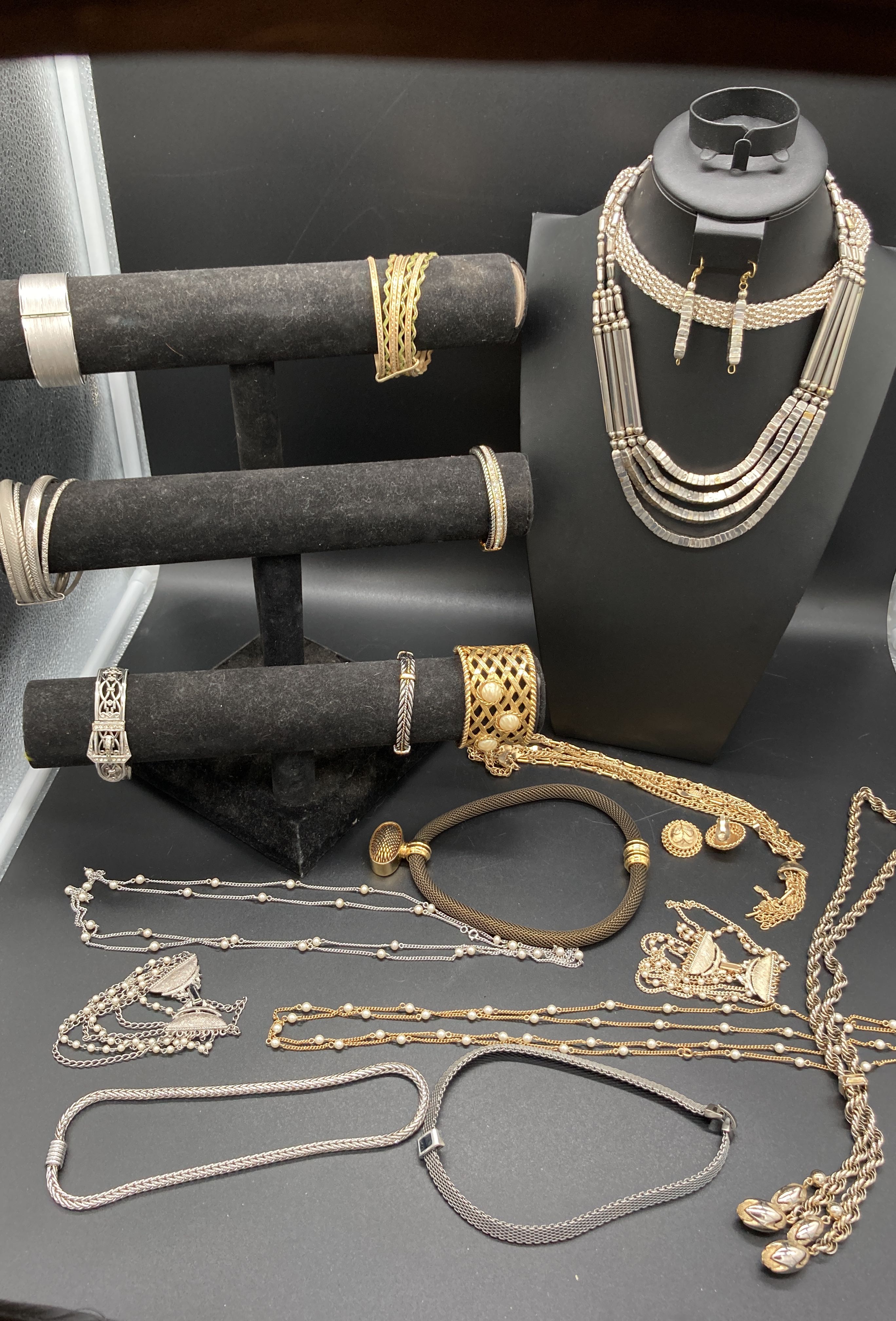 Buy JACKIE 18K Gold Money Bag Necklace Pot of Gold Pendant Online in India  