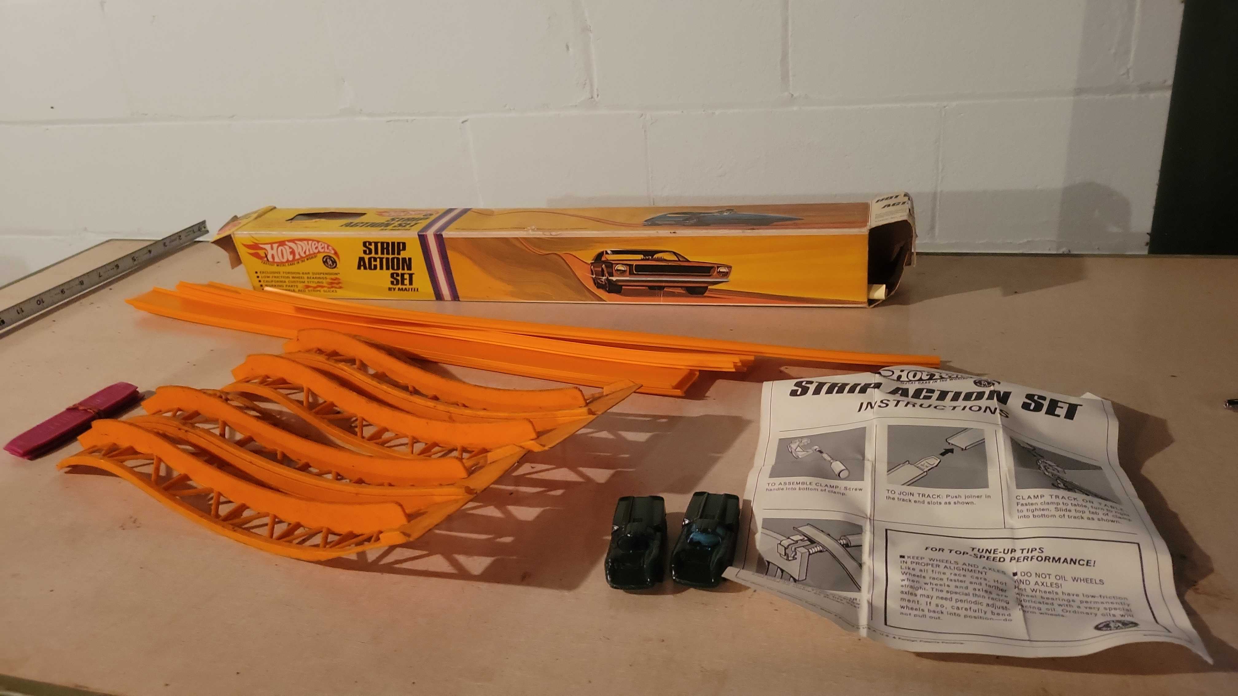 Vintage Hot Wheels Strip Action Track Partial Set Original Box Only Re –  Omniphustoys
