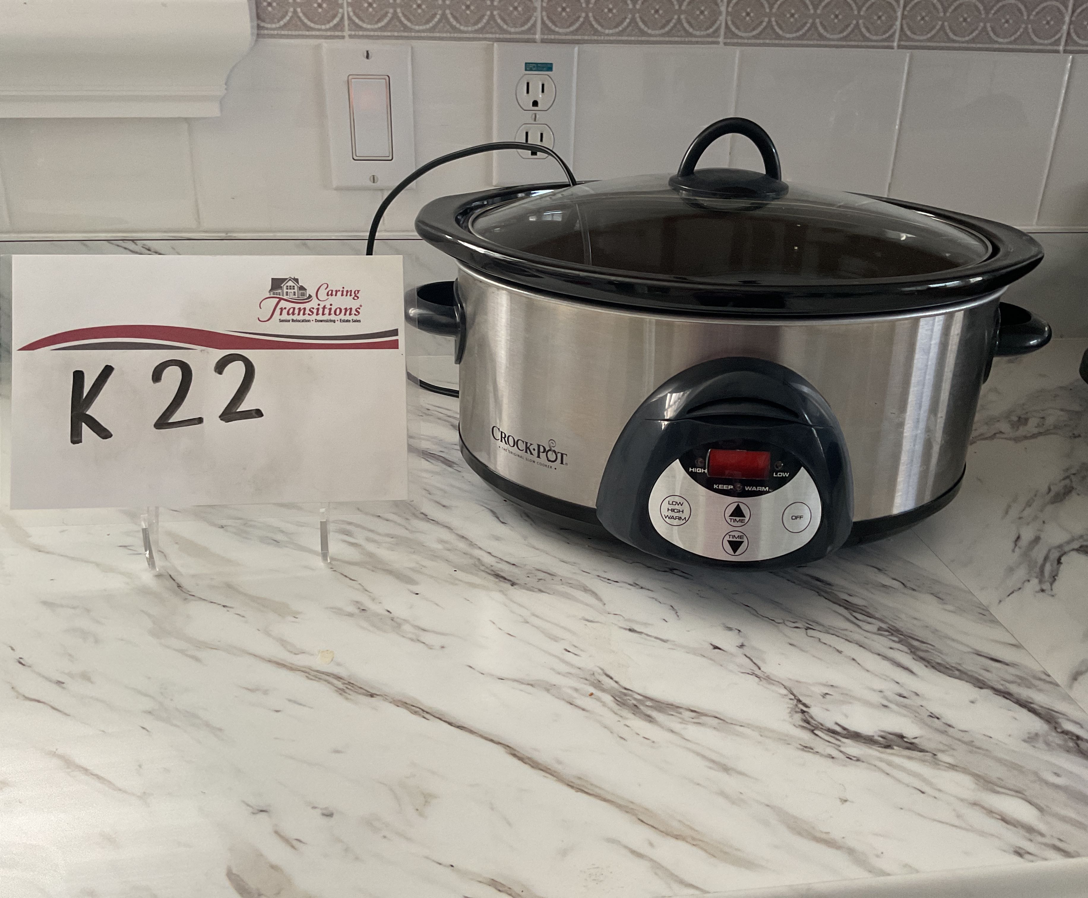 Large-Crockpot-Brand-Slow-Cooker-With-Rack