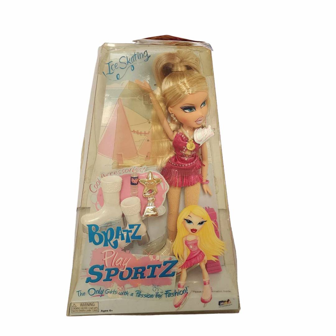 Bratz Play Sportz Cloe Doll