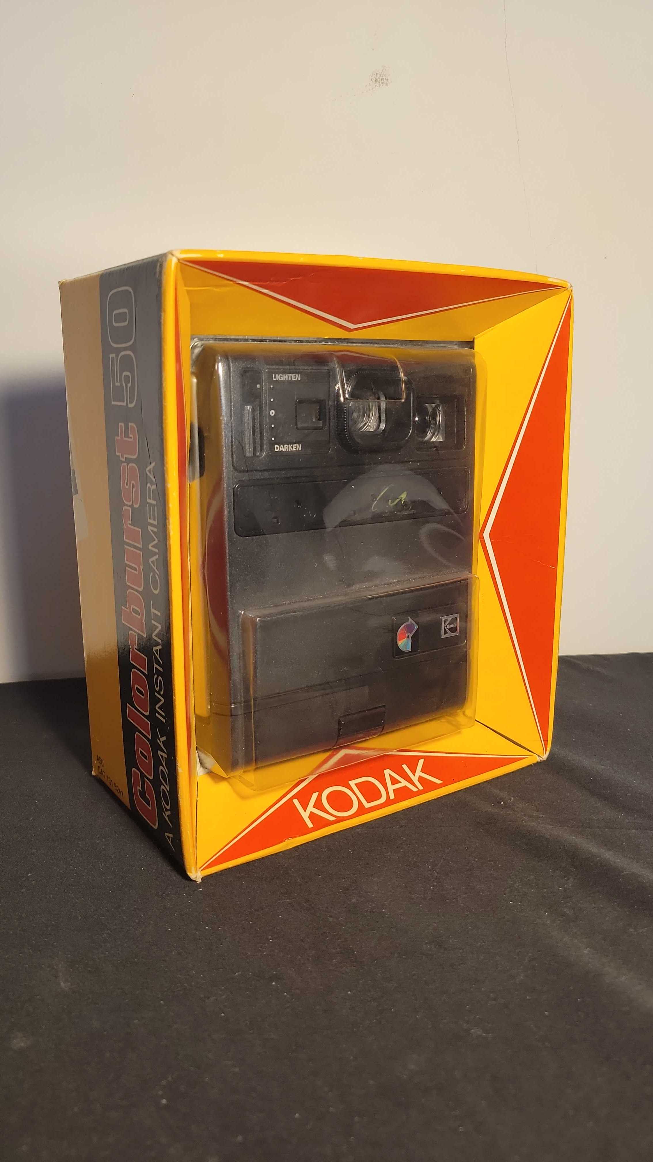 Kodak-Colorburst-50-Instant-Film-Camera-In-Original-Box pic picture