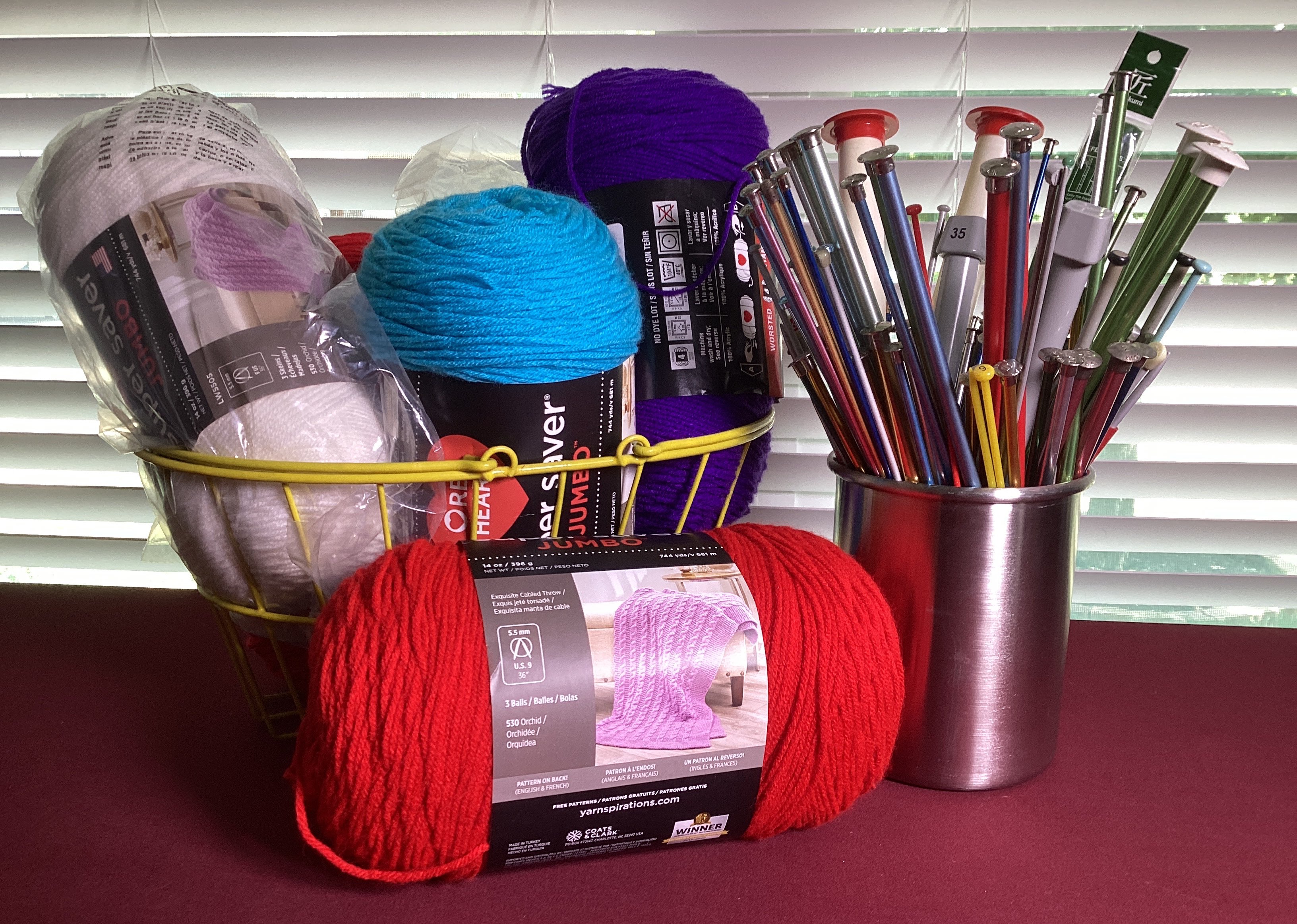 ADJUSTABLE Yarn Holder, Knitting and Crochet Supplies Organizer, Double  Yarn Holder, Wooden Yarn Caddy, Yarn Workstation, Crochet Hook Stand -   Canada