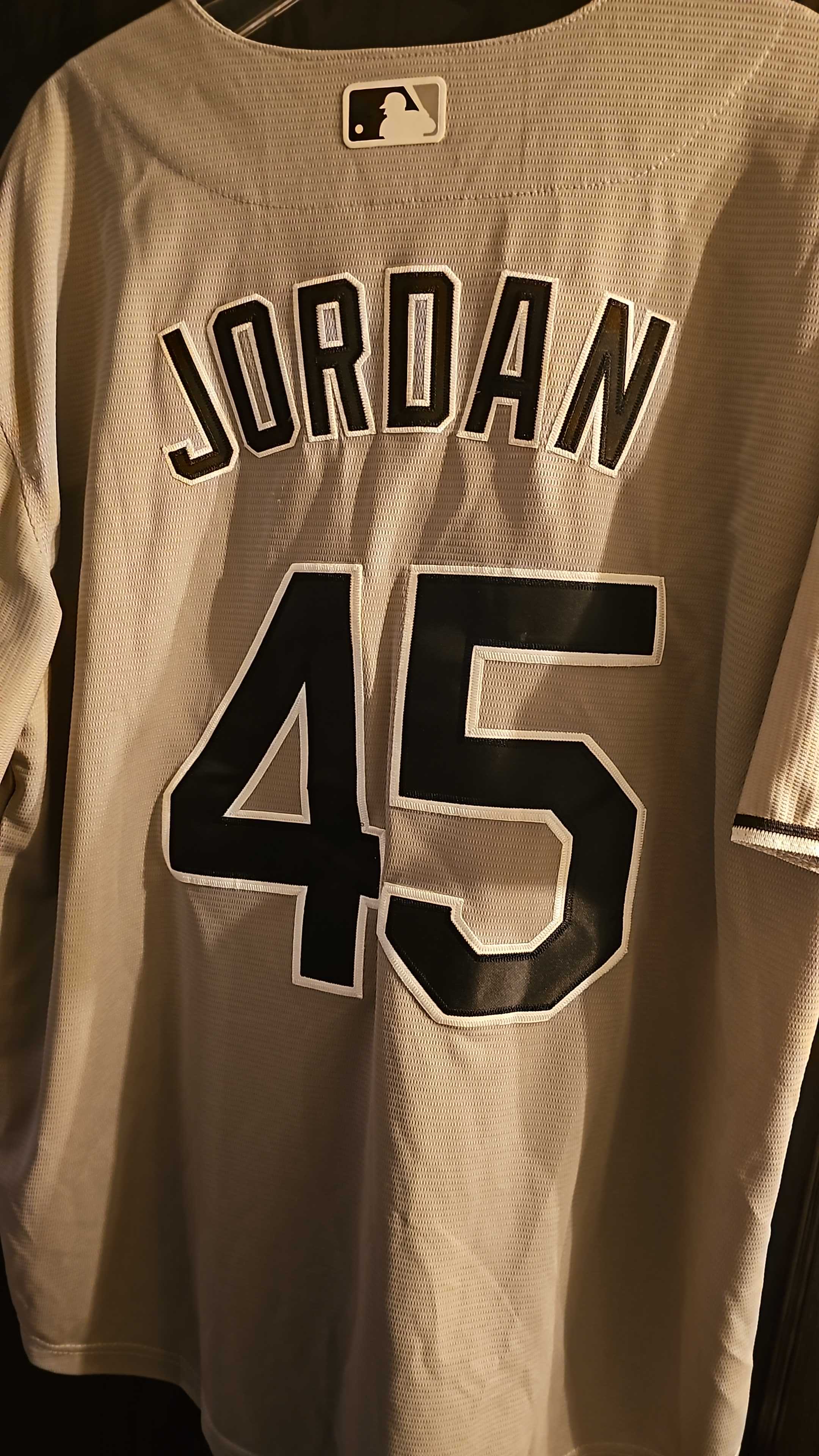 You'll never guess who tops MLB jersey sales  - Beckett News