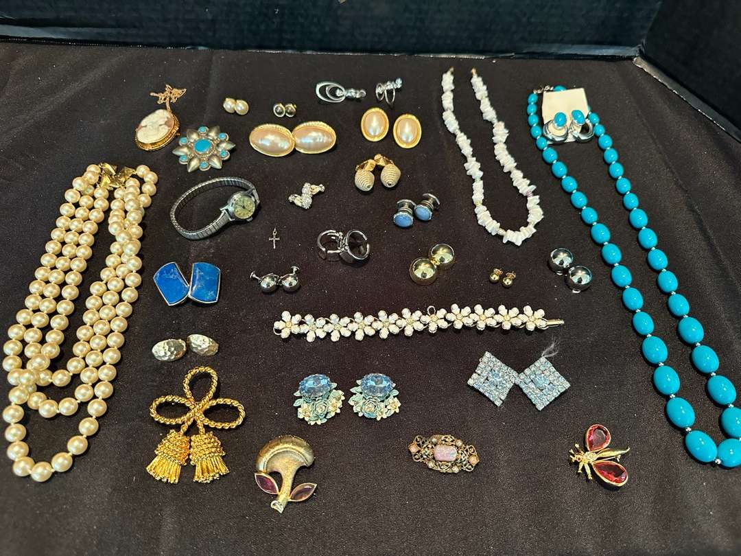 High End Vintage Costume Jewelry Lots and More