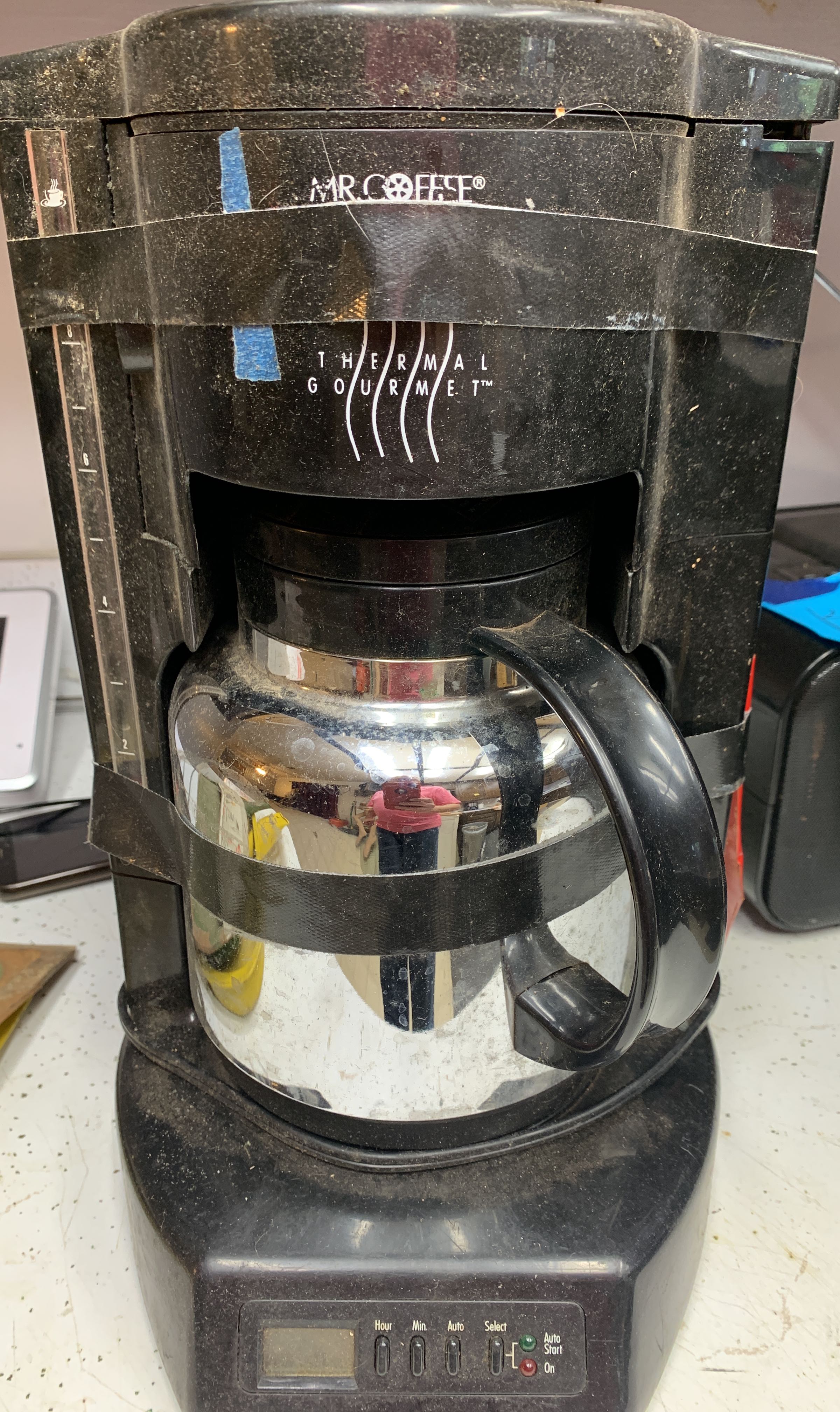 Biddergy - Worldwide Online Auction and Liquidation Services - NEW - MR. COFFEE  Iced/Hot Single Serve Coffee Maker With Tumbler