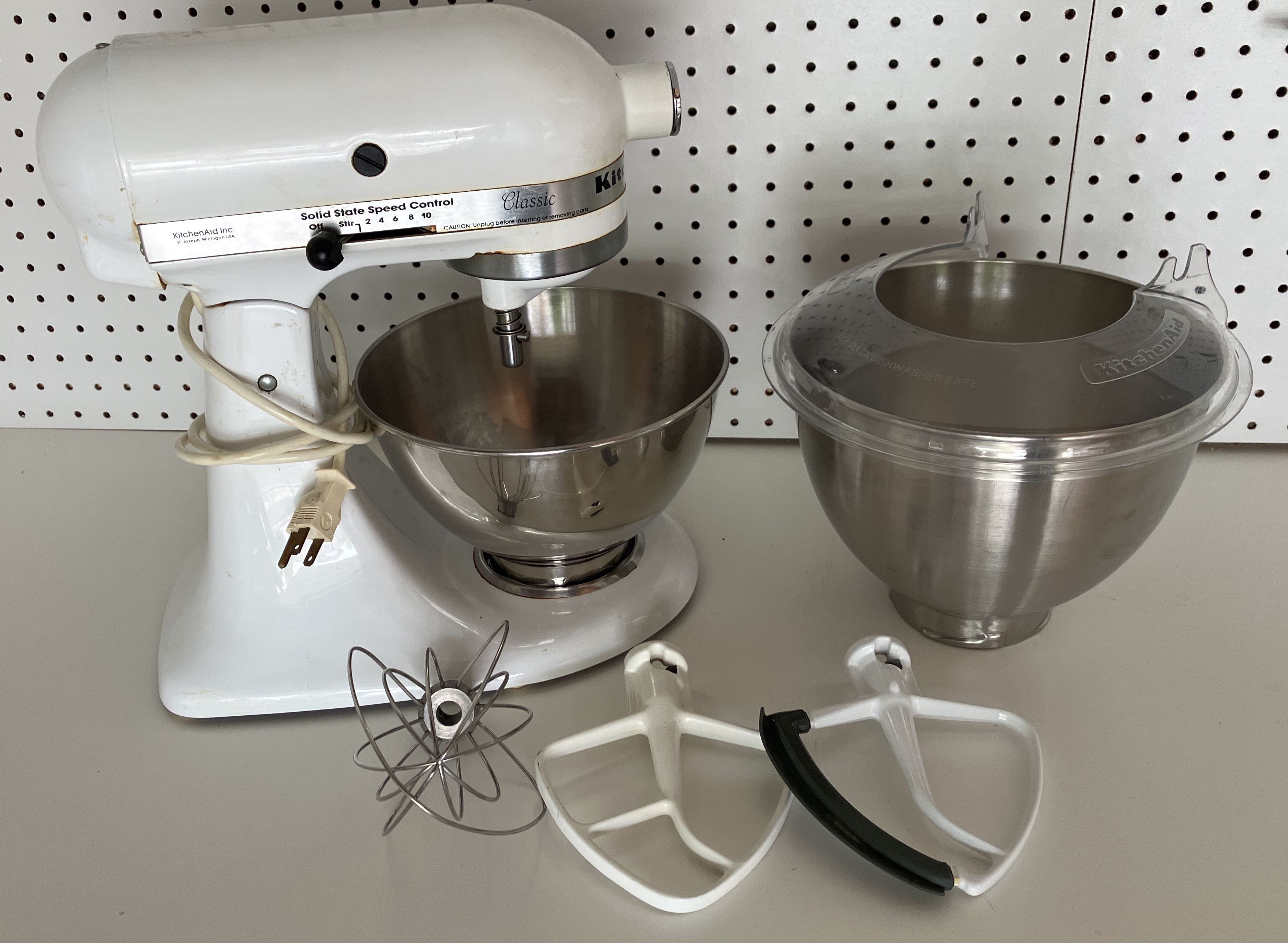 Sold at Auction: KitchenAid Classic K45SS Stand Mixer