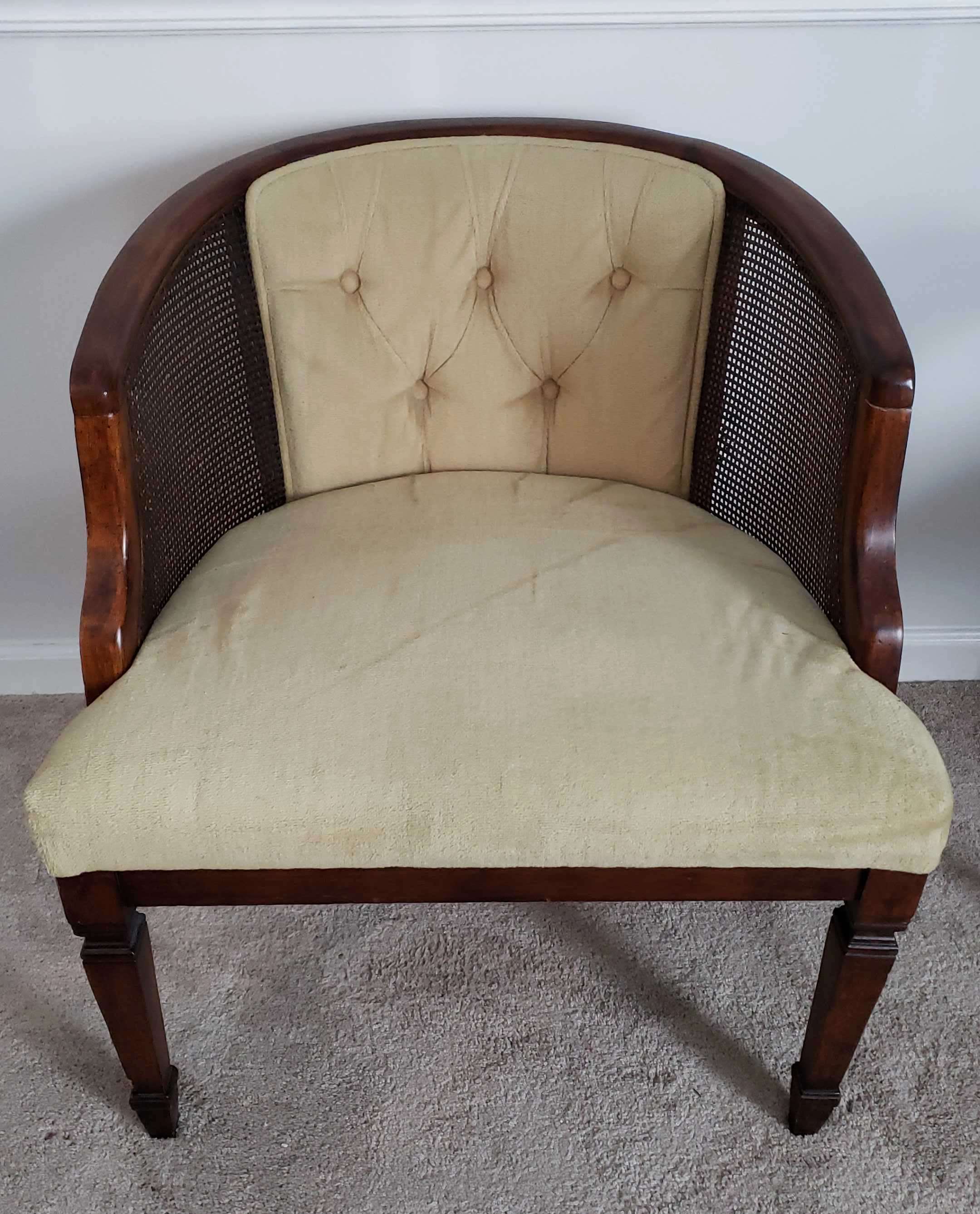 Tufted-Upholstered-Wooden-Club-Chair