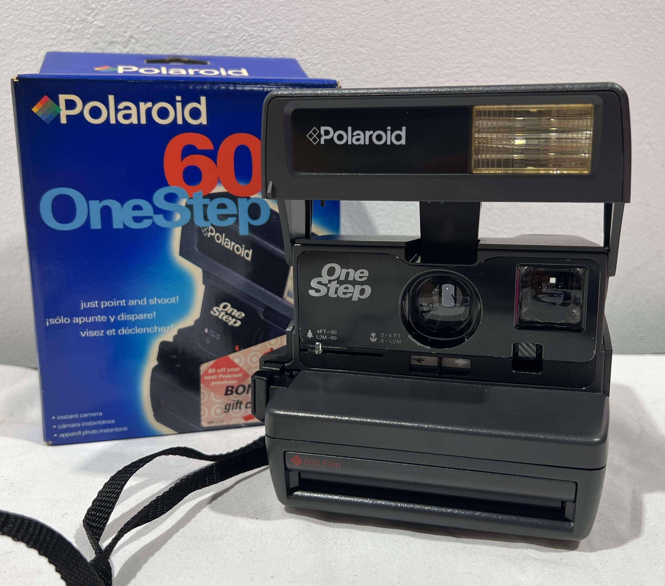 Buy Polaroid One-Step 600 Instant Camera Online at Low Prices in India 