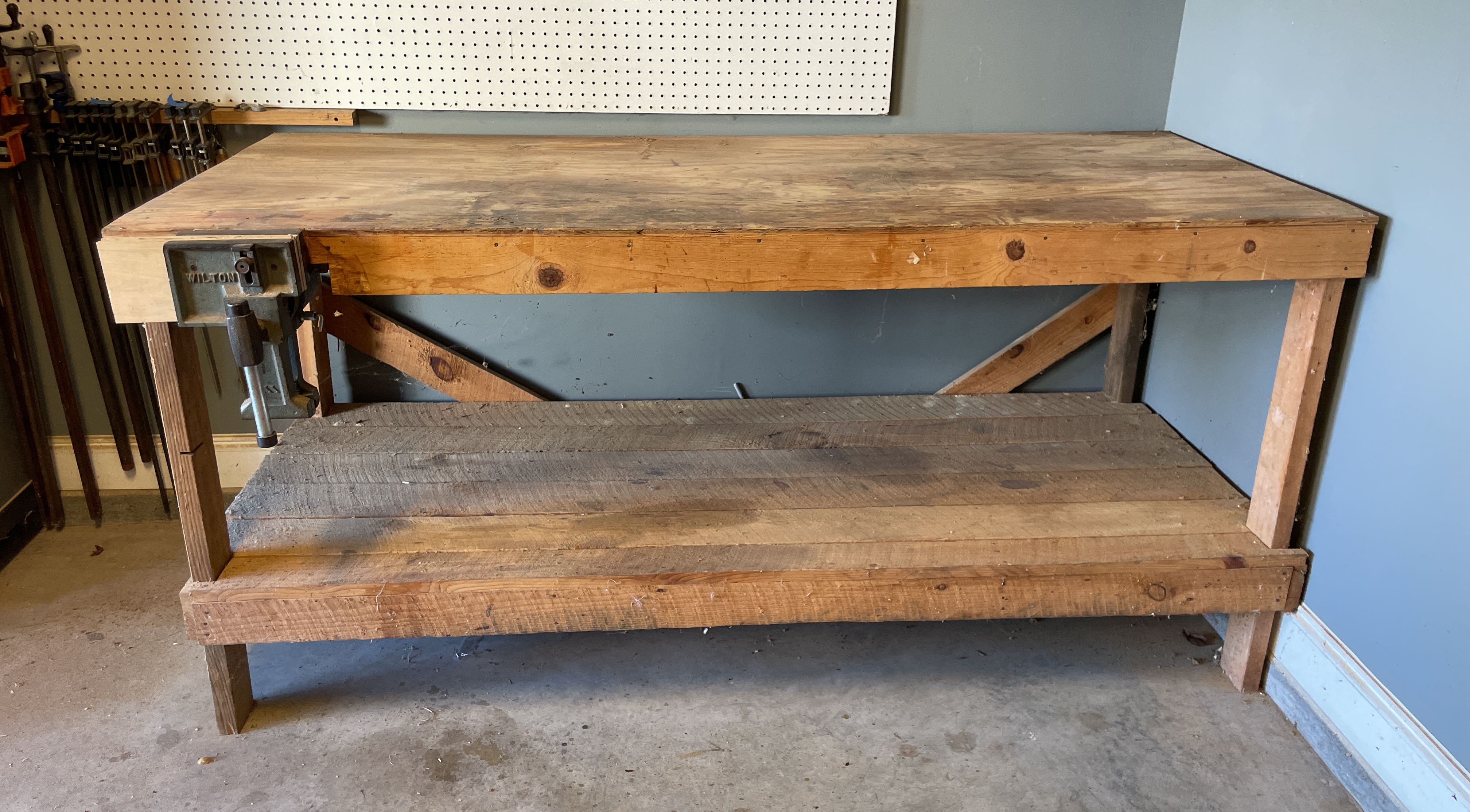 Workmate Table with integrated Vise - Lil Dusty Online Auctions