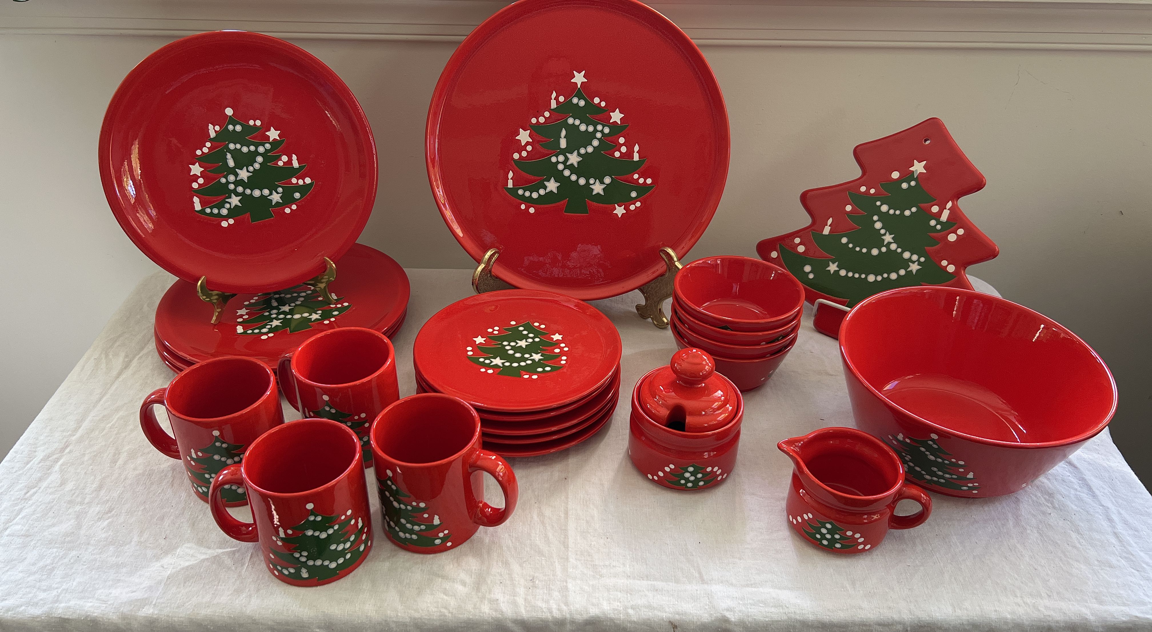 Waechtersbach christmas clearance dishes