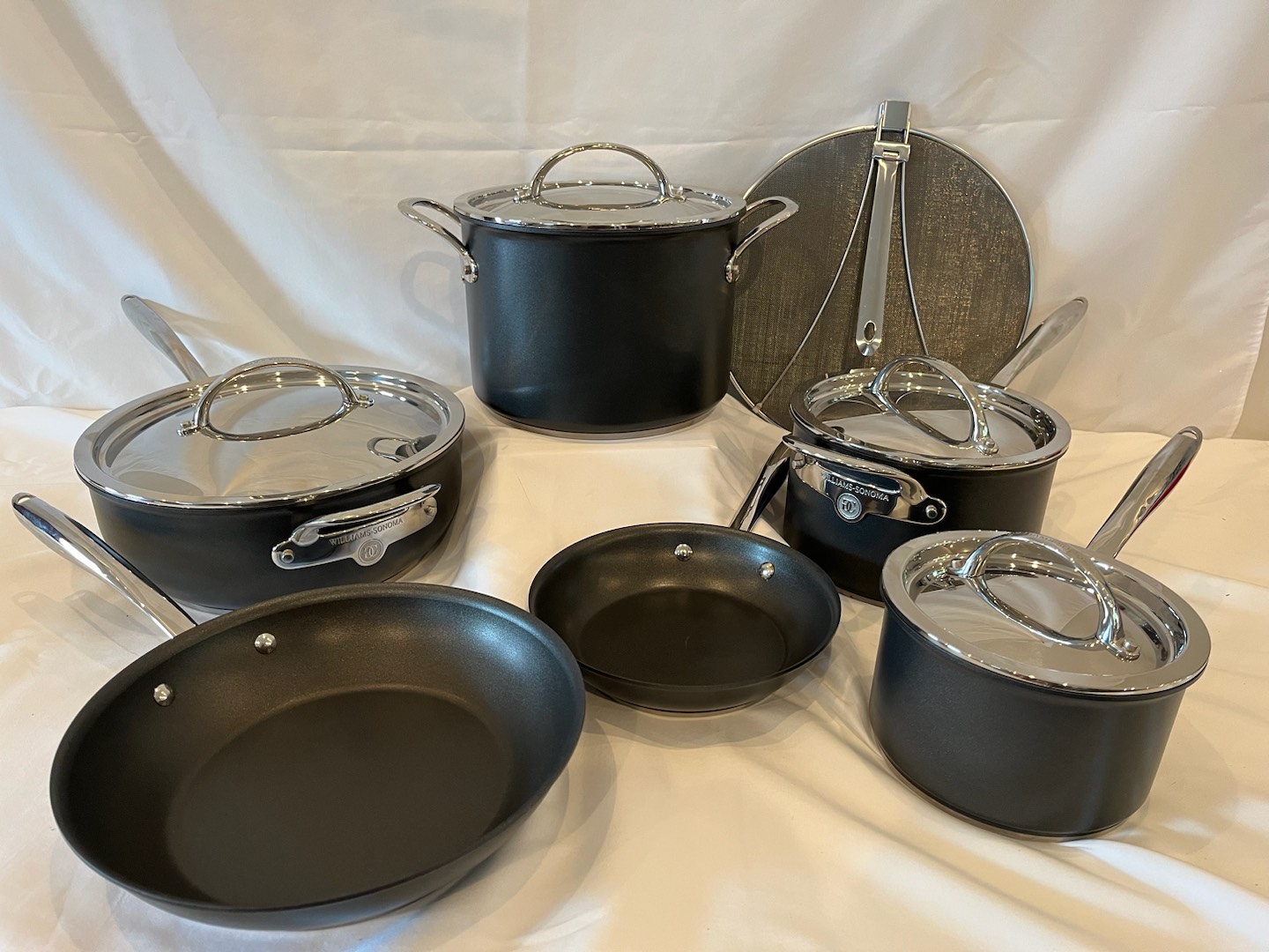 Kirkland Signature Hard Anodized Cookware Set, 10-Piece