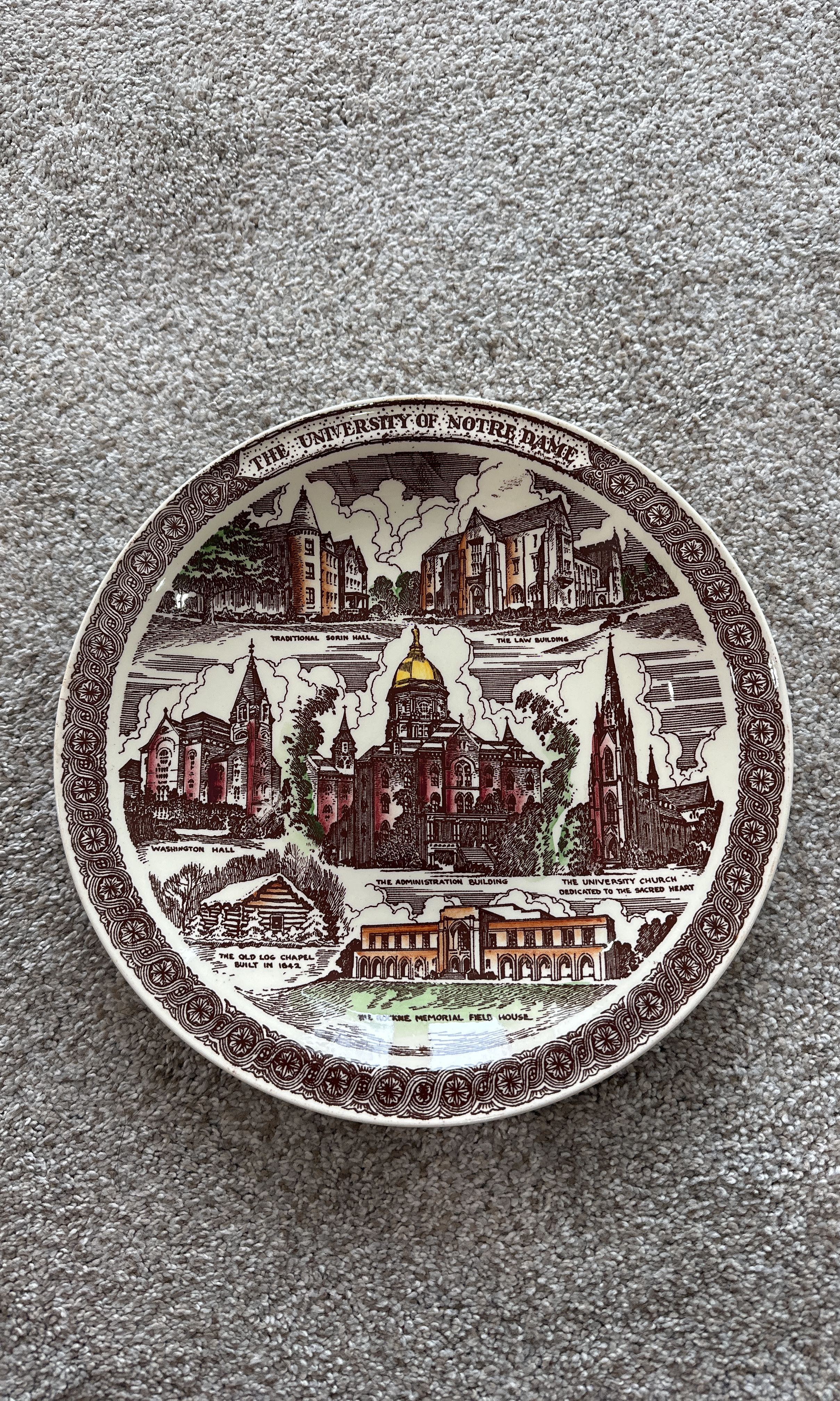 Notre-Dame-Collectible-Plate