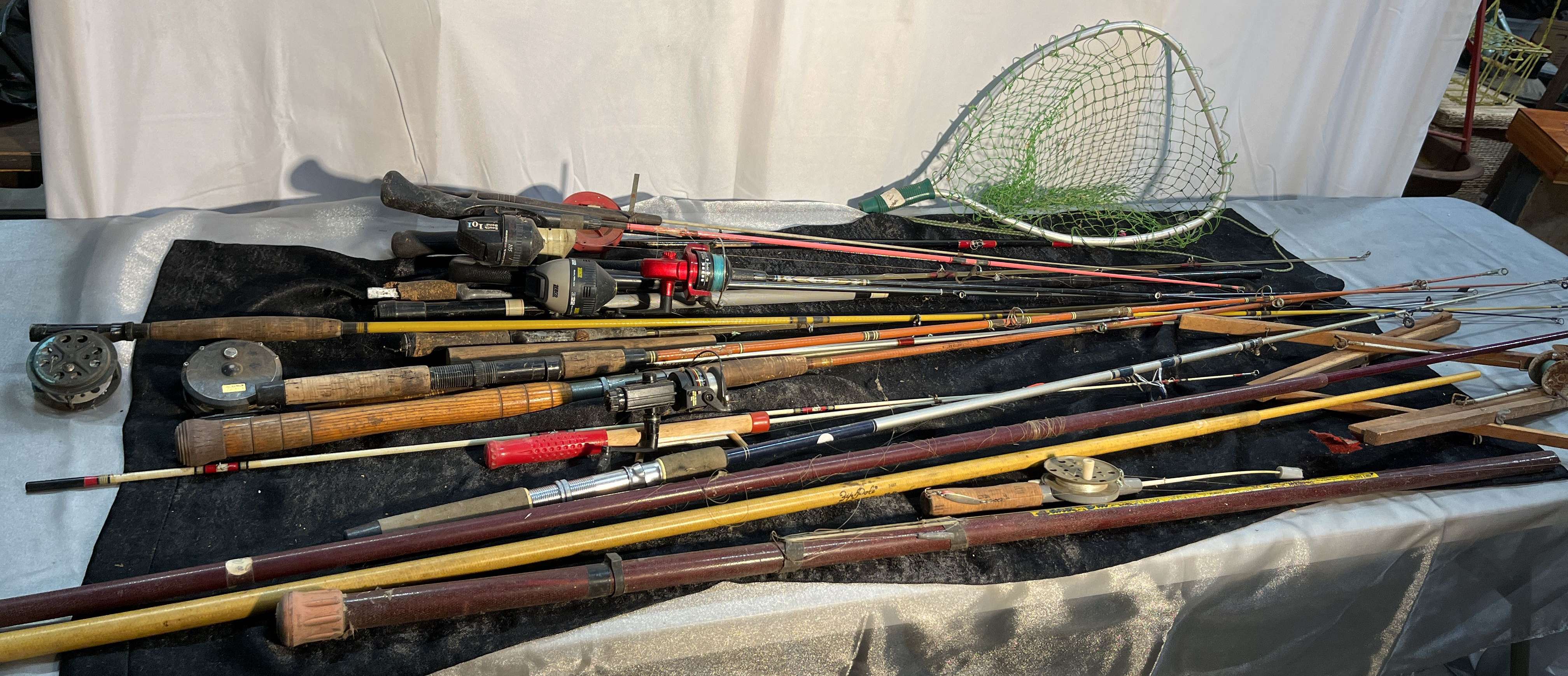 Lot 197 - Fishing Rods. A collection of vintage