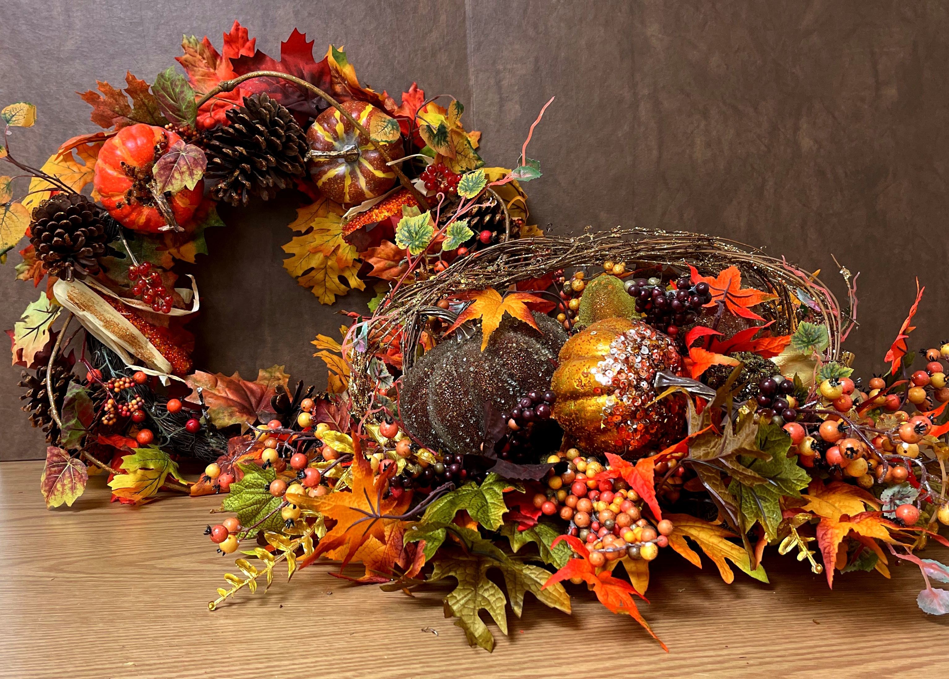 Fall-Wreath-And-Centerpiece
