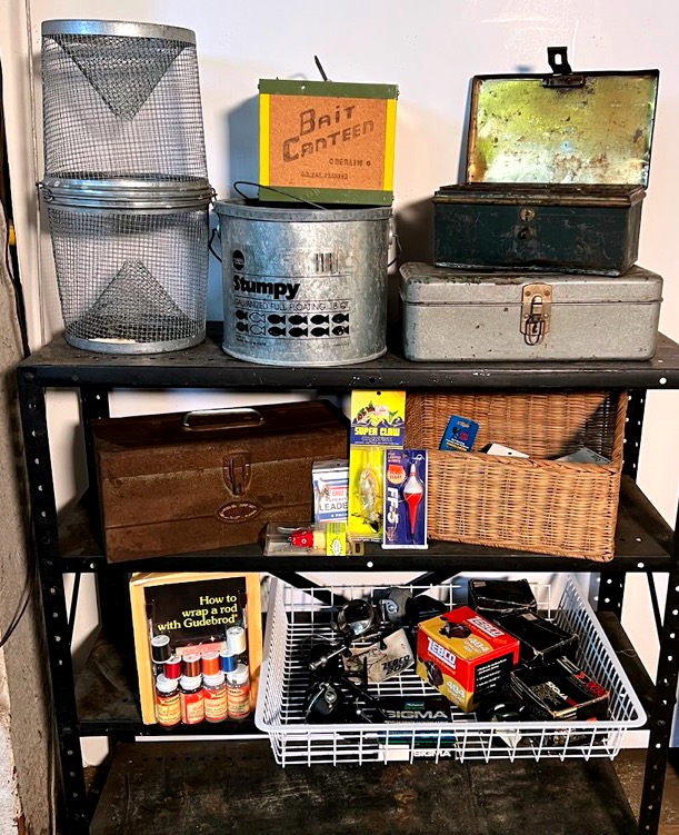 Vintage-Fishing-Cleanout-Including-Minnow-Tackle-Boxes-Lures-Reels-Etc