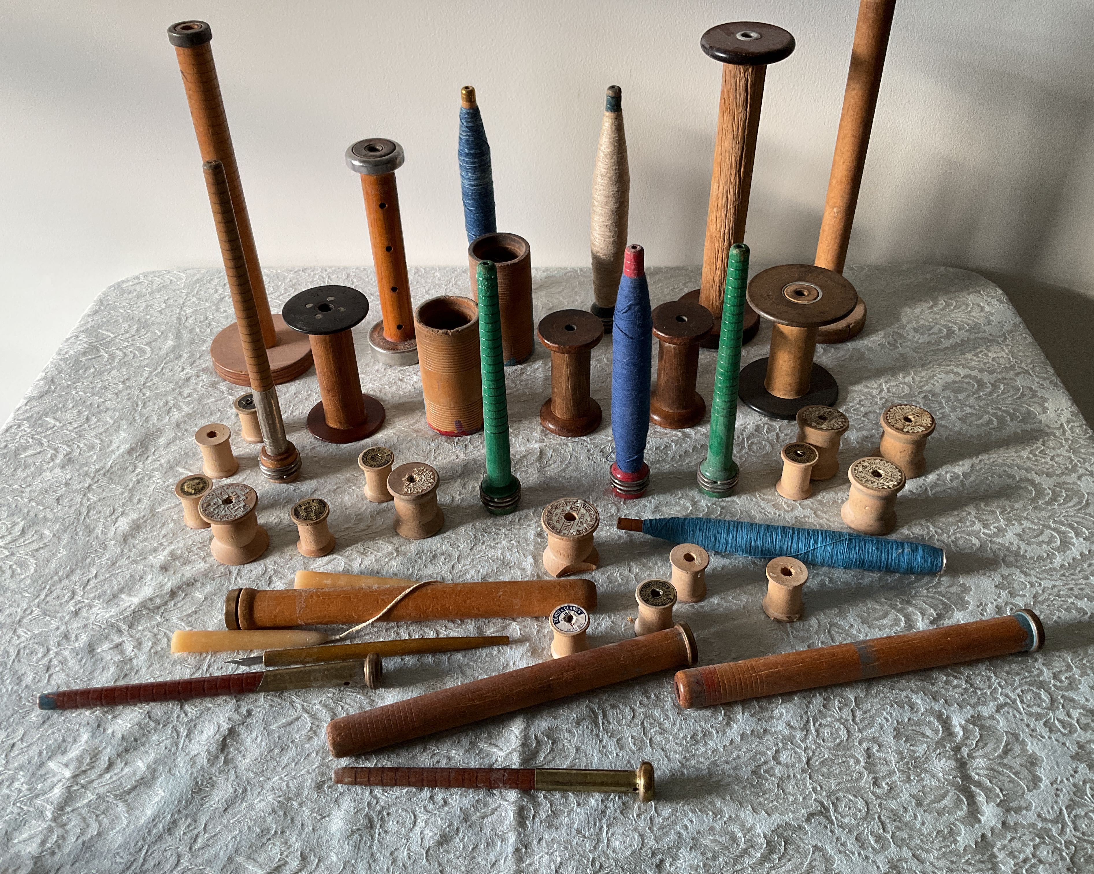 Antique-Wooden-Spools