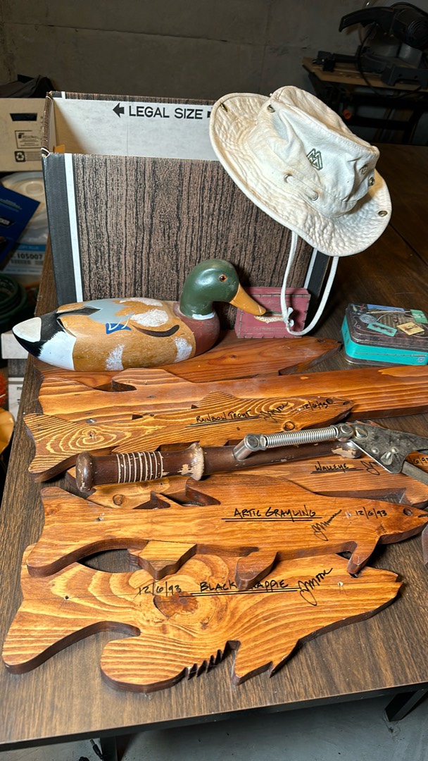 Lot #223 - Vintage Fishing Decor & Rustic Wood Shelf - NorCal Online Estate  Auctions