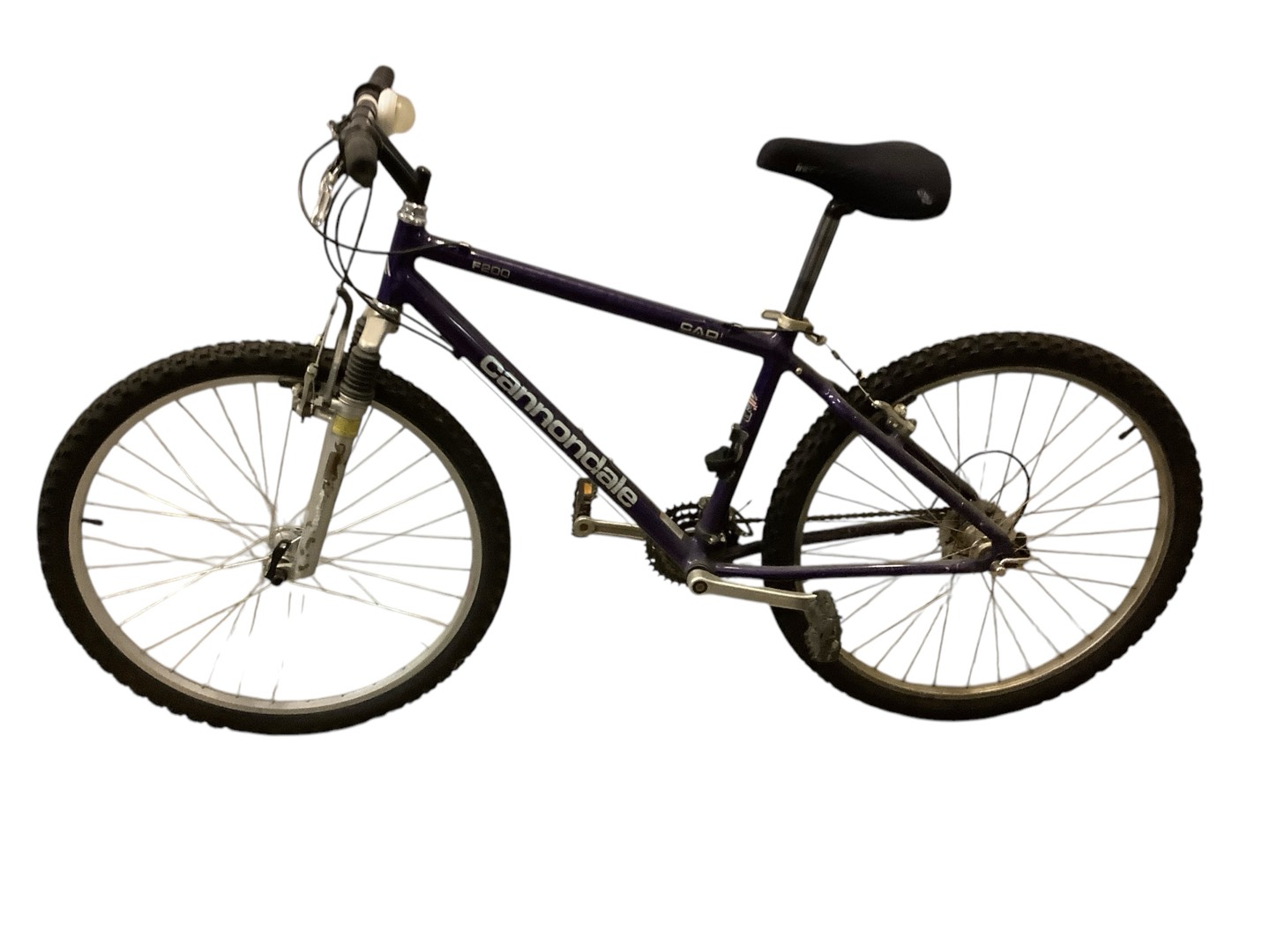 TEWA802 Cannondale F200 Mountain Bike