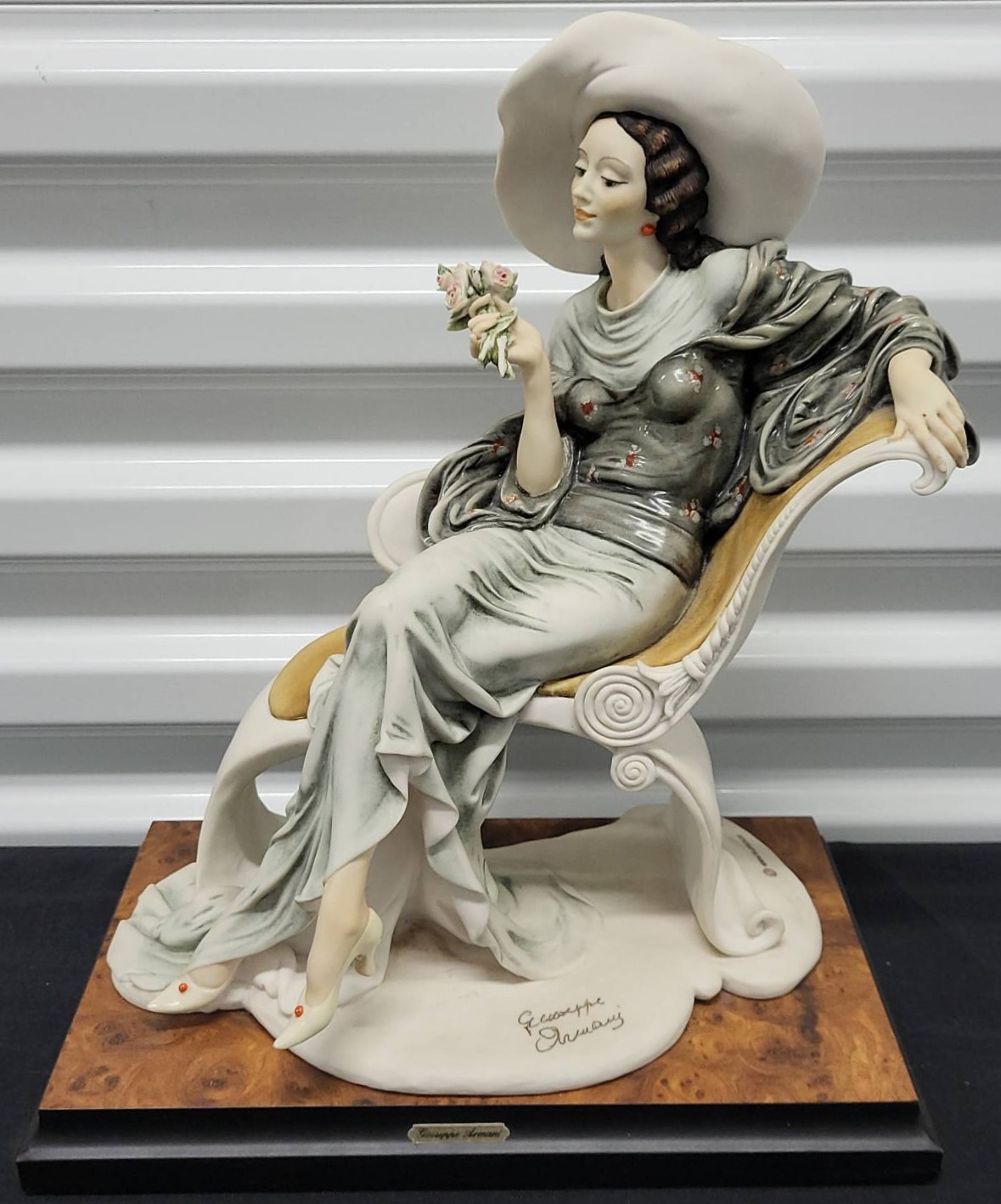 FLORENCE社・GIUSEPPE ARMANI・ITALY・欠損無し・代用箱 FLORENCE社・GIUSEPPE ARMANI・ITALY・欠損無し・代用箱