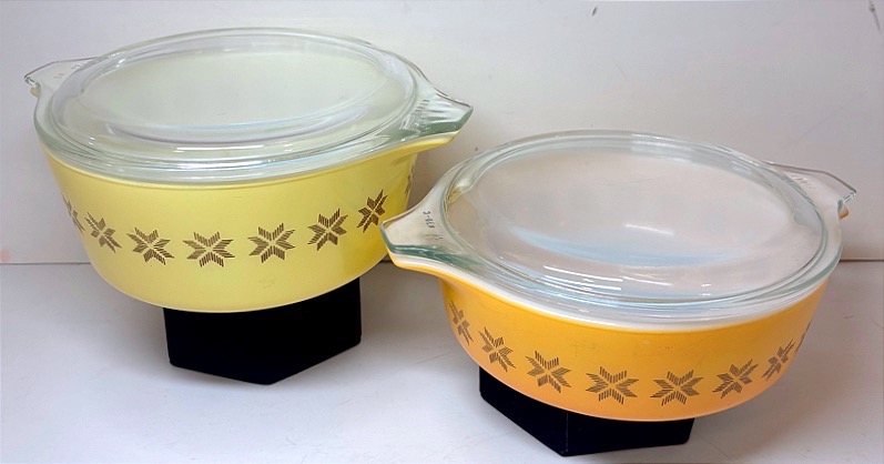 Photo of item: Vintage “Pyrex” Town and Country Casserole Dishes 