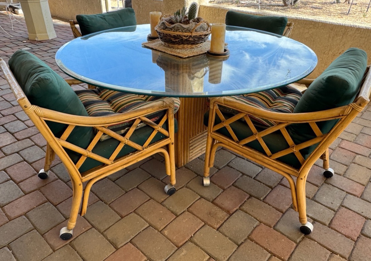 Vintage-Outdoor-Bamboo-Table-And-4-Chairs, image size:1298x912