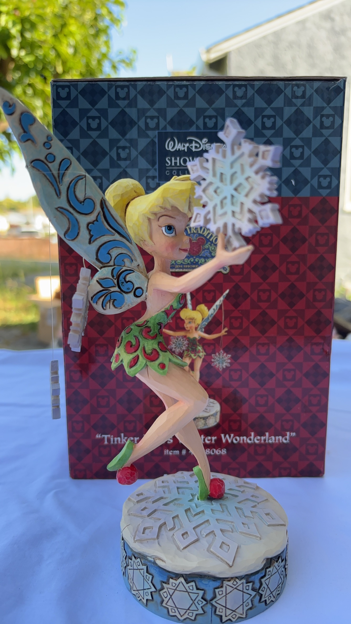 Waly-Disney-Showcase-Collection-Jim-Shore-Tinker-Bell-Winter