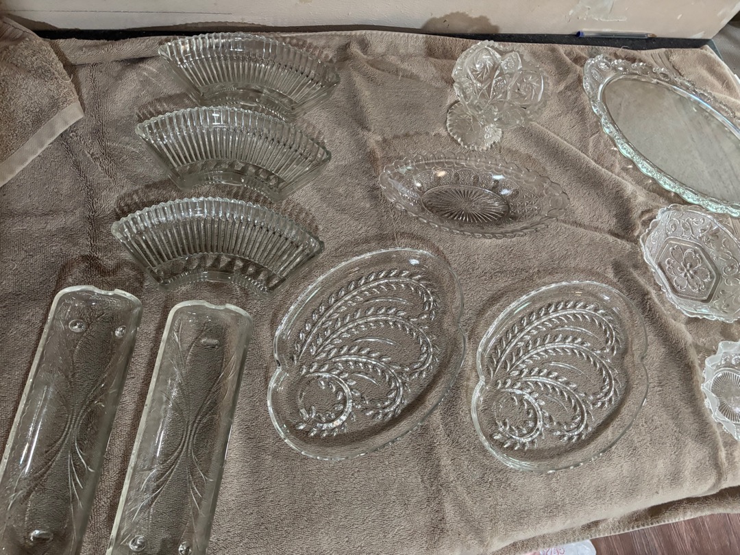Photo of item: Mystery Lot Assorted Clear Glass & Fine Crystal Dishes - Serving - Snacks - Nuts & Candy