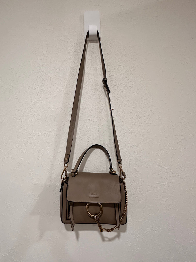 Chloé faye バッグ Chloe Medium Faye Top Handle Bag, Tan | Costco