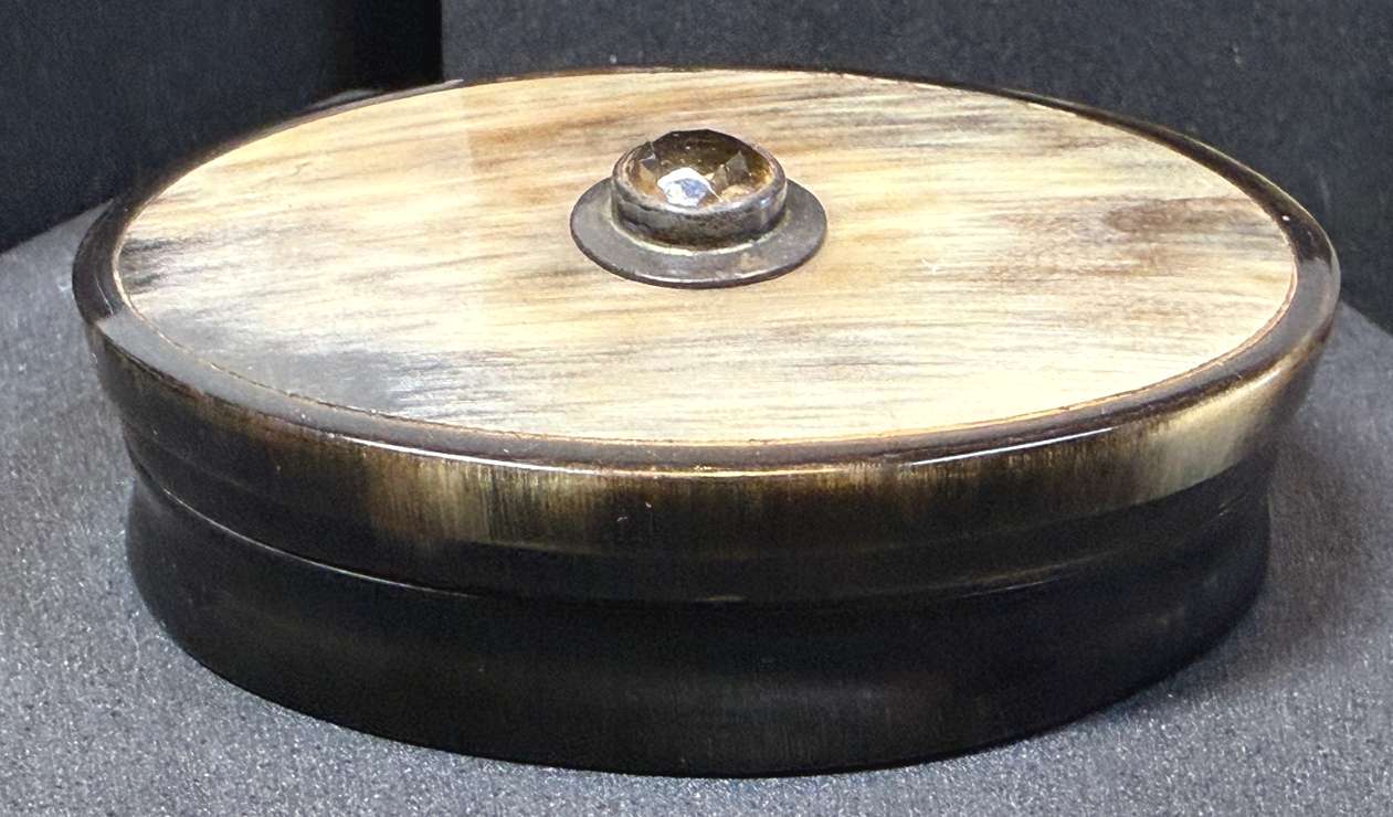 Photo of item: Scottish Horn Snuff Box With Cairngorm Inlay C 1870