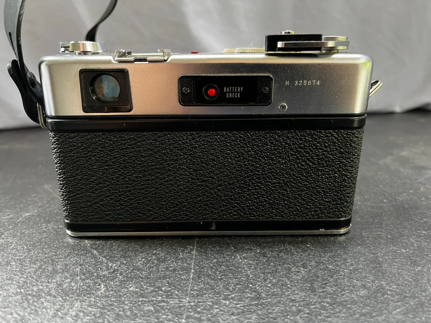 Yashica-Electro-35-GSN-35mm-Rangefinder-with-Leather-Yashica-Case