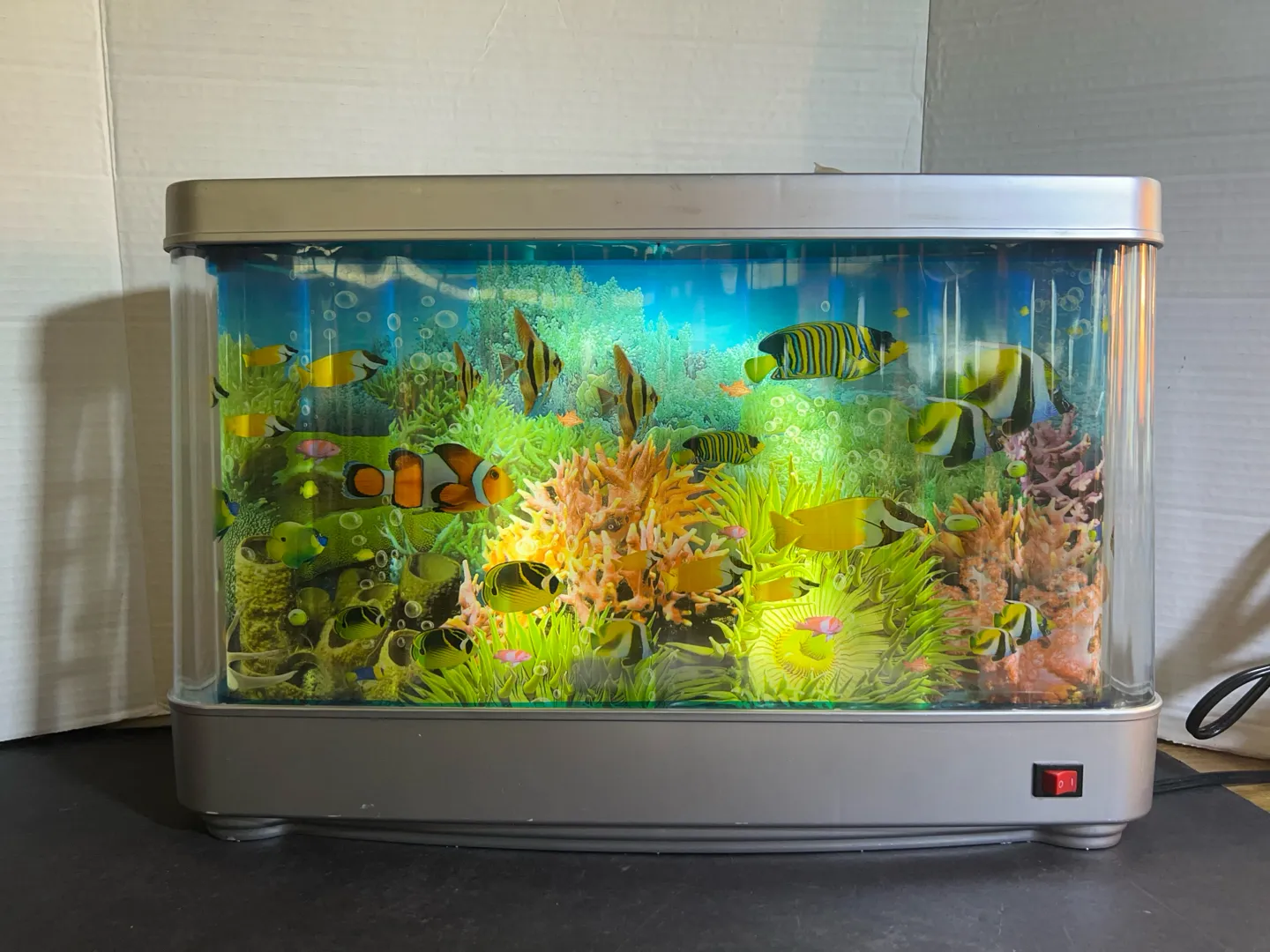 Realistic-Virtual-Motion-Lamp-Fish-Ocean-Electric-Sensory, image size:1440x1080