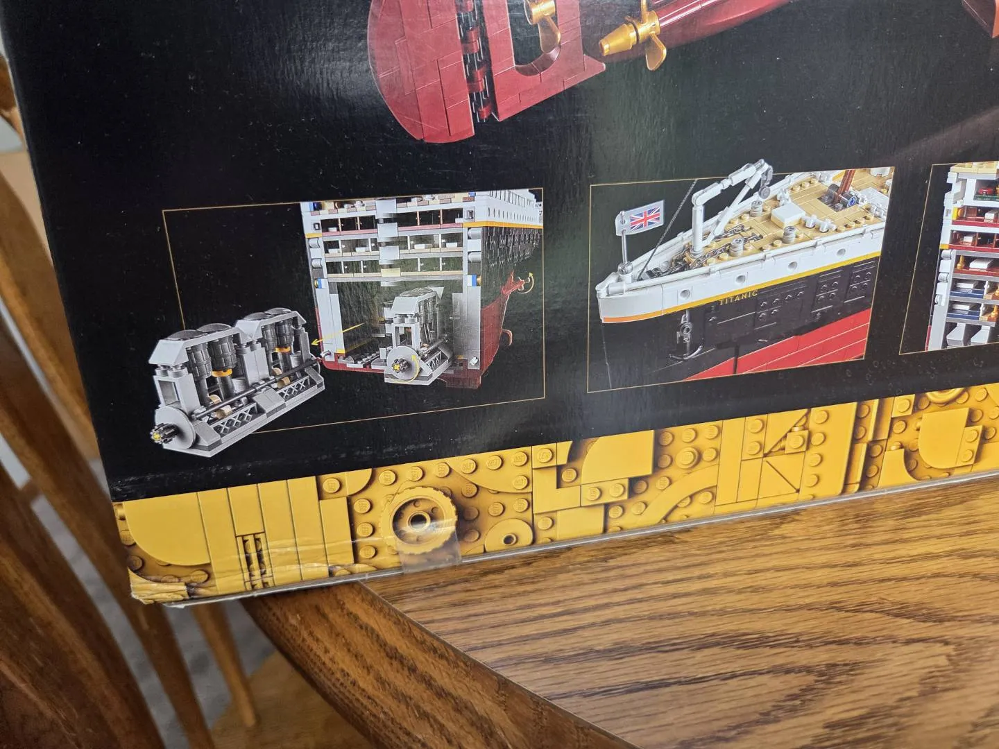 LEGO-Icons-Titanic-10294-9-090-Pieces-Partially-Assembled-Complete-Set