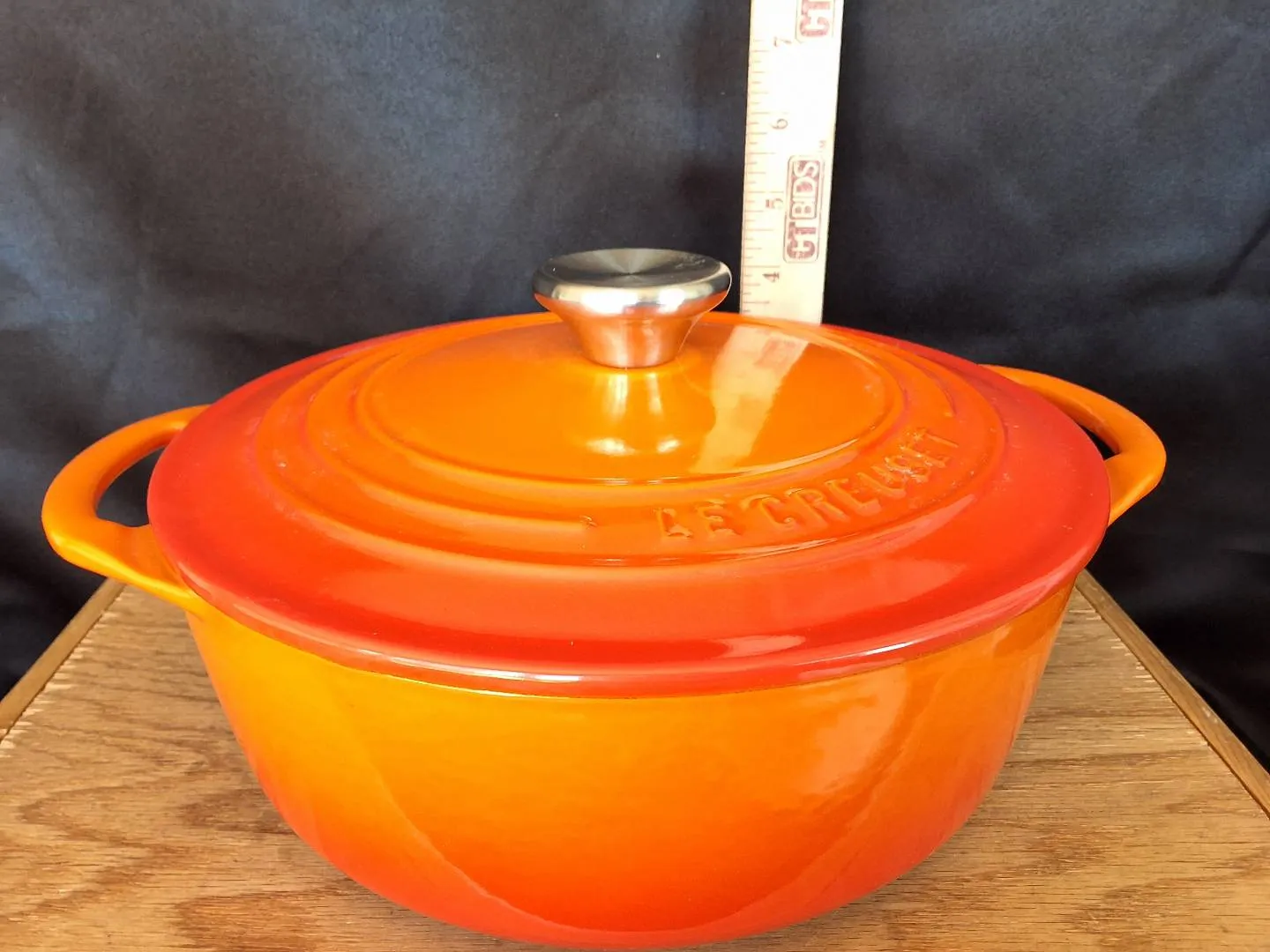 Le-Creuset-Flame-Orange-Enameled-Cast-Iron-Dutch-Oven-with-Lid