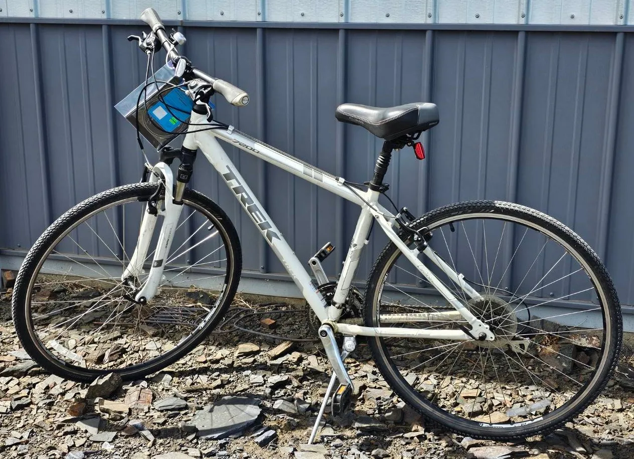 Trek-Mens-7200-Bike
