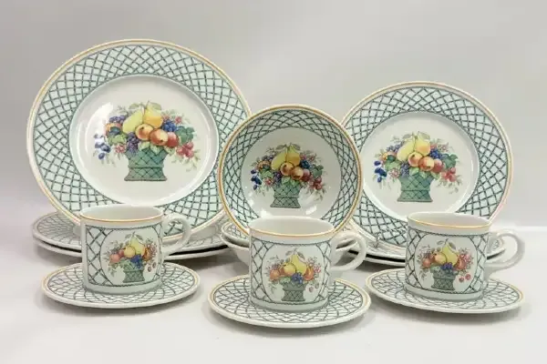 Antique Collectibles and Classic Kitchen Treasures - Bidding ends 6/19
