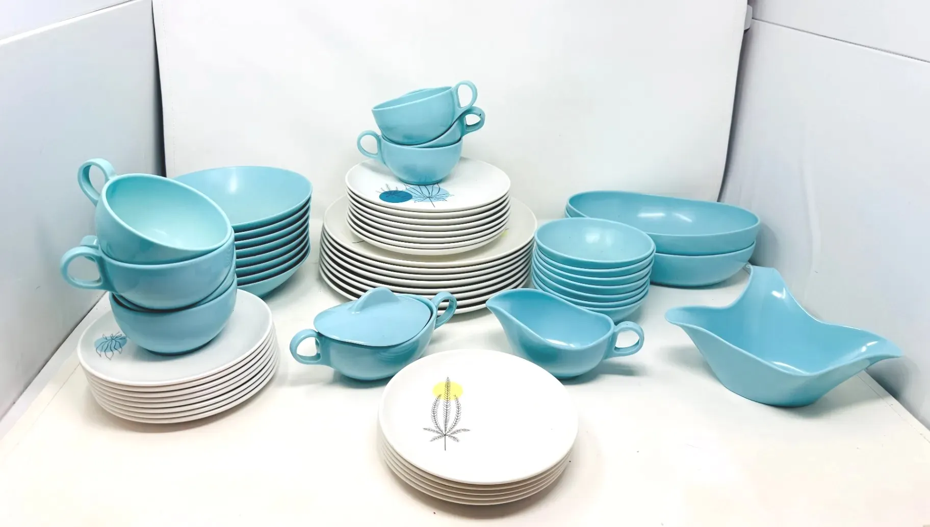 Vintage Electronics and Eclectic Finds - Bidding ends 7/16
